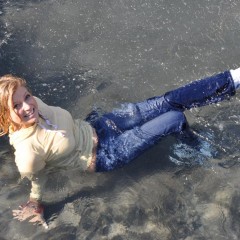 LisaMoomin: Wet Megan;)