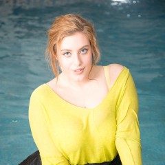 WetLookStu: Cherry and Elle in the pool