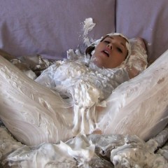 Messygirl: Pics from 2 New Messygirl Downloads