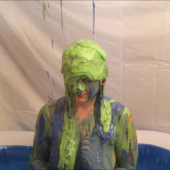 CandyCustard: Elizabeth plays a quiz and gets smothered with cake batter
