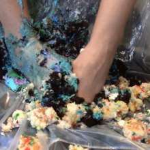 MessyMissMarie: The Sloppy Cake Sit