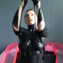 Stella: Stella becomes stuck in thick black goo.