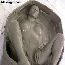 Messygirl: Because today is Earth Day