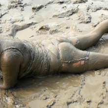 WSMProductions: Mrs. Custard Couple (CC) in 2 classic Mud Slut sets--wsm