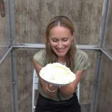 Gurph Morlicks: Leon's Lady Lisa lavishing luscious pies on her lovely self.