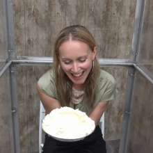 Gurph Morlicks: Leon's Lady Lisa lavishing luscious pies on her lovely self.