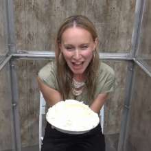 Gurph Morlicks: Leon's Lady Lisa lavishing luscious pies on her lovely self.