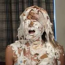 Anglefan.com: Pied in bed!
