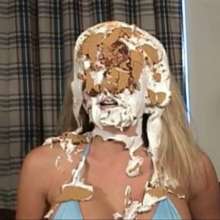 Anglefan.com: Pied in bed!
