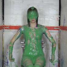bosunbob: A naked Tylah in the tank and playing Triggerwords