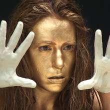 FOXY: Video gold paint + white clay