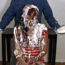 Messygirl: To Wipe or Not to Wipe?  That is the question.