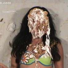 Anglefan.com: Sexy wiping from a gorgeous Hispanic model