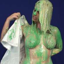 MissT: Food As Clothes?