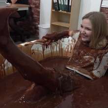 MostWam: Chocolate Bath Training Amy And Jem