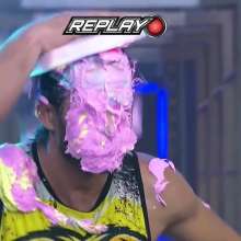 noeldavid: Cobras vs Leones Handsome male model getting pied