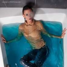 WAM Photography: WAM Photography--Jasmin takes a bath