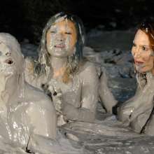 DuncanEdwards: Multi-Girl Mud?