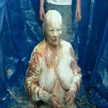 123gunge: For those who like ladies with large assets!