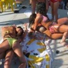 Plonk: Pix, pix and more pix.