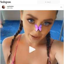 Dirty Muse: Porn Star getting messy