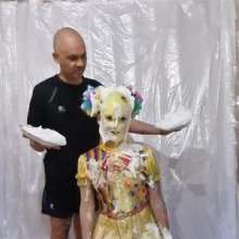 Cinqgirlracer: Cinq in Circus Clown Fun!