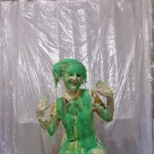 Cinqgirlracer: Cinq in Circus Clown Fun!