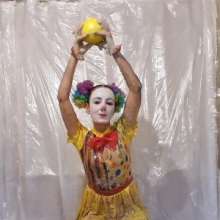 Cinqgirlracer: Cinq in Circus Clown Fun!