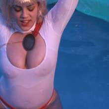 wamtec: Cosplay--Power Girl Wetlook