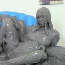 Messygirl: Erotic in Mud