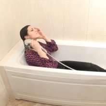 EuroWAMstore: Larisa's Random Wetlook Interview