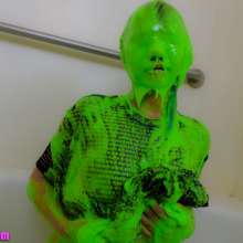 messyhot: Jade Gets Her First Total Gunge Experience