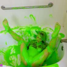 messyhot: Jade Gets Her First Total Gunge Experience