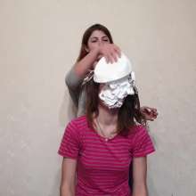 Top Messy Girls: Lisa Gets Chocolate Peanut Butter Pies.