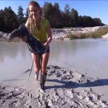 RevSlymsford: More Muddy Welly Fun In Tight Yellow Top + Daisy Dukes