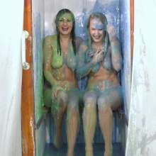 bosunbob: Jen and Aston in the tank together for Two Girl Triggerwords