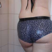 Wamtastic Jessica: Ann's First Clothed Shower