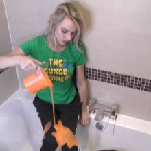 TheGungeZone: Chloe's Messy Gunge Tease