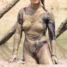FOXY: A wonderful mud video