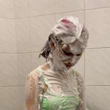 Top Messy Girls: Girl in the Shower