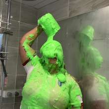 TheGungeZone: Kellie's Messy Football Forfeit