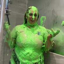 TheGungeZone: Kellie's Messy Football Forfeit