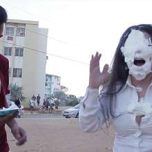 lovingmessy4you: Pied and Humilliated by Strangers