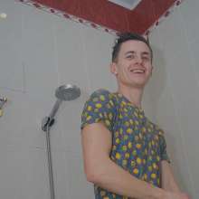 Wet Live Team: Relax Shower and Ruslan in Socks with the Inscription 18+