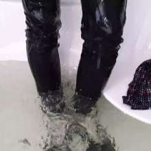 Wet Live Team: Ruslan, His Incredible Bathing, Shower and Sense of Style!