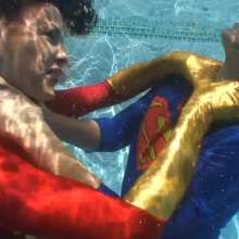 wamtec: Supergirl Vs Flashgirl