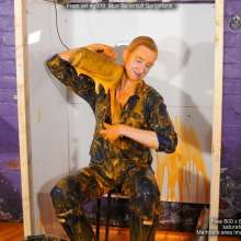 DungeonMasterOne: Saturation Hall: New girl Aurora meets the Gunge Tank!
