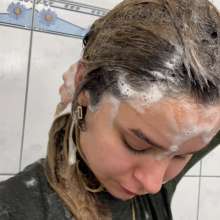 Wet Live Team: Anastasia, Great Shower in Leather Pants and Shampoo