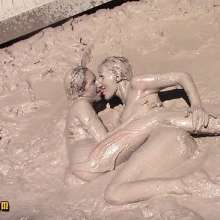 FOXY: Angel and Aurel together in mud