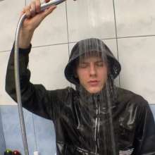 Wet Live Team: Got Hit by a Stream of Water in a Windbreaker and Pants